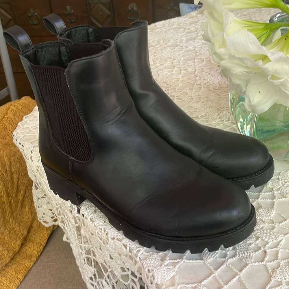 Black Chelsea Boots - Picture 3 of 5